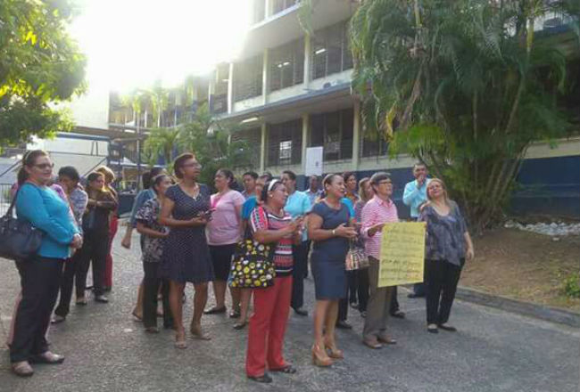 Decretan paro en la escuela Octavio Méndez Pereira Día a Día