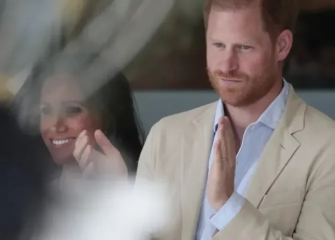  Fotografía de archivo del duque y la duquesa de Sussex, el príncipe Enrique (d) y Meghan Markle (i). EFE/ Carlos Ortega 