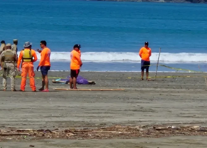  ¡Lamentable! Padre muere ahogado tras salvar a su hijo en playa Venao 