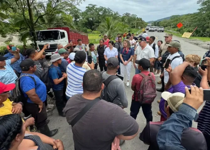  ¡Pérdidas millonarias y miles de empleos en juego! Productores de Bocas del Toro exigen solución a los cierres 