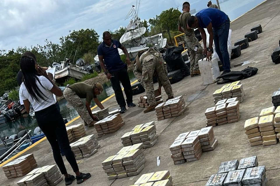 Cae cargamento millonario de drogas en el Caribe 