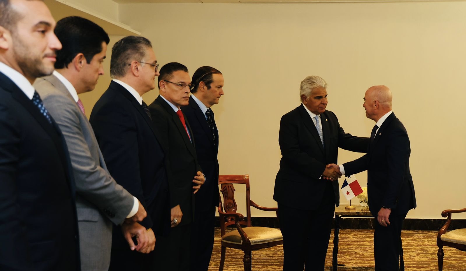 Mulino sostuvo una reunión bilateral con el secretario de Seguridad Nacional de EE.UU.  