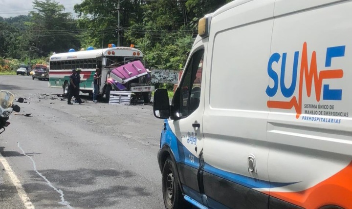 Reportan unos 10 heridos tras accidente en la carretera Panamá - Colón 