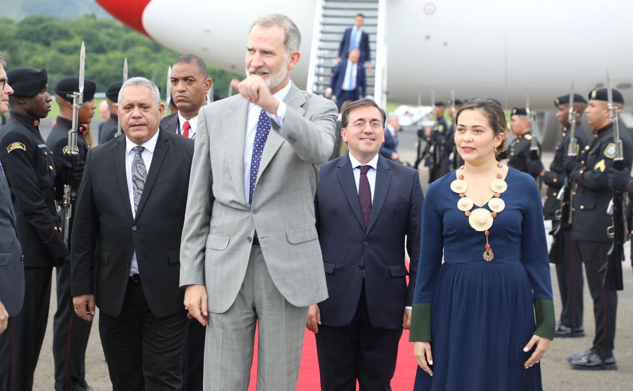 El Rey Felipe VI, presidentes de la región y diplomáticos de varios países ya están en Panamá 