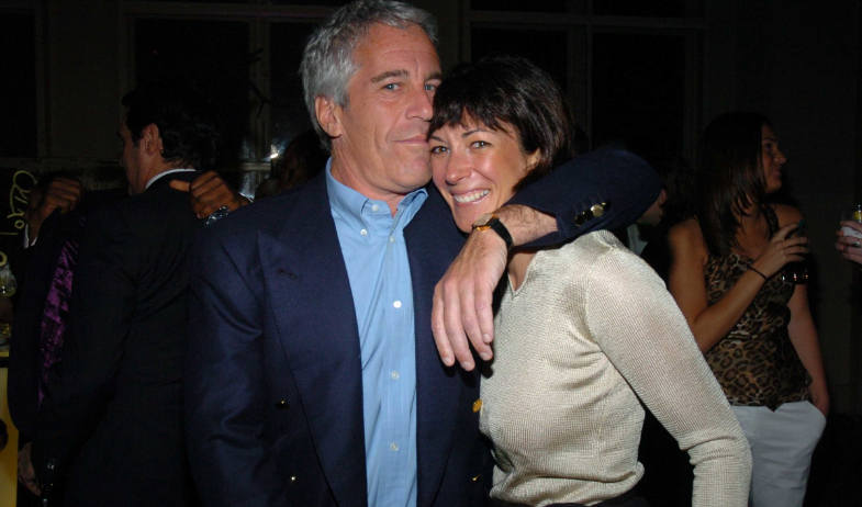 Un tribunal de apelaciones confirma la condena de Ghislaine Maxwell, la ‘mano derecha’ de Epstein  