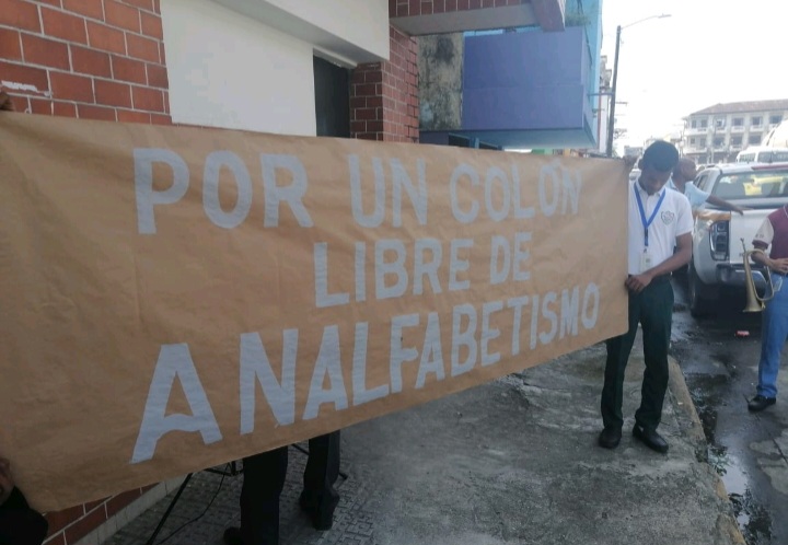 Celebran el Día Mundial de la Alfabetización en Colón 