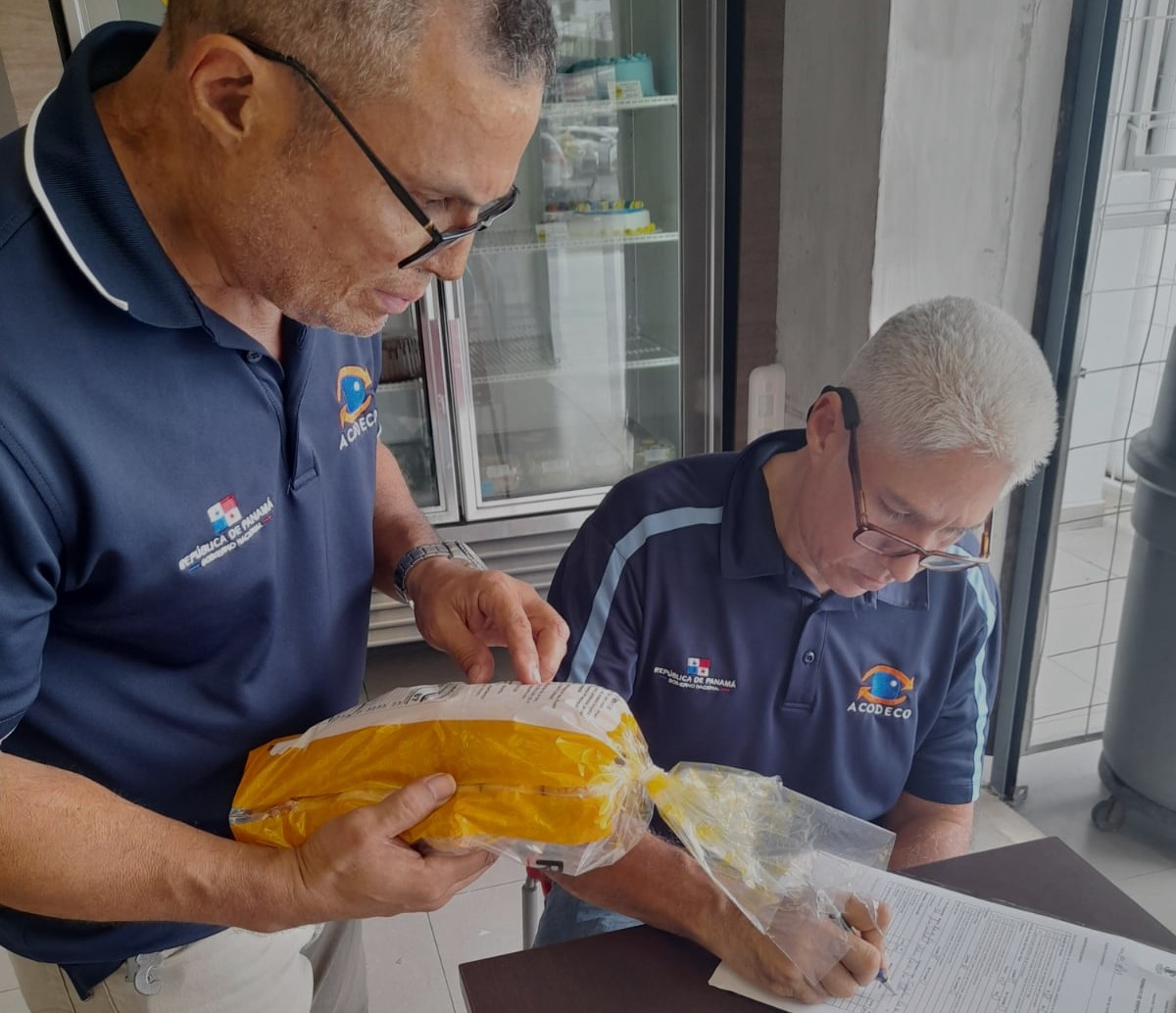 Acodeco detectó más de 30 panaderías que incumplen con el peso de la michita y otros panes 