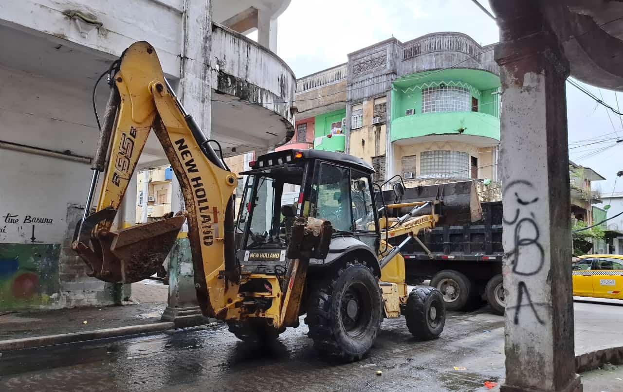 Realizan operativos de cachivaches en algunas calles de la ciudad de Colón 