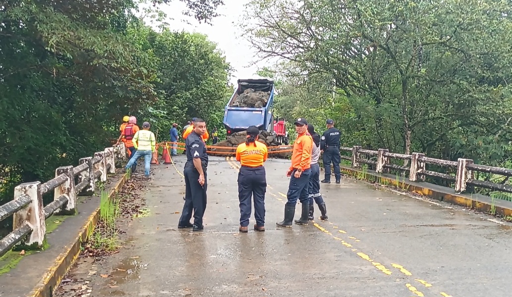 Colapsa el puente San Antonio en Soná, Veraguas 