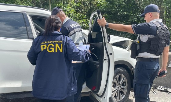 Encuentran varios paquetes de presunta droga en autopista Panamá - Colón 