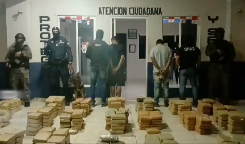 Incautan 550 kilos de presunta sustancia ilícita en 'Operación Patria' 