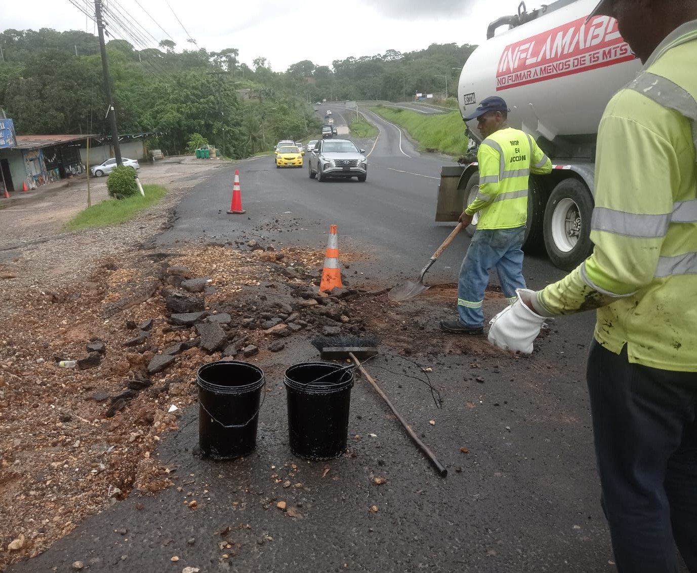 Reparan punto crítico en Quebrada López 