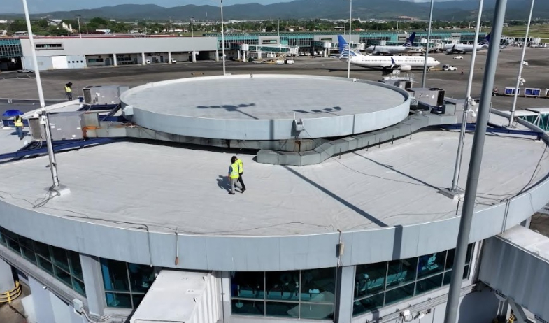 Aeropuerto Internacional de Tocumen culmina primera fase de impermeabilización de techos en la Terminal 1 