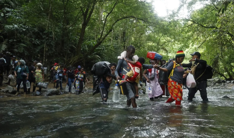 Éxito con el flujo migratorio inverso: 99% menos entran por Darién 