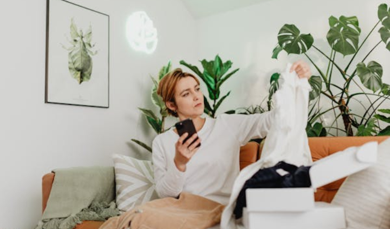 Así funciona la nueva IA de Google que te deja probarte ropa virtualmente 