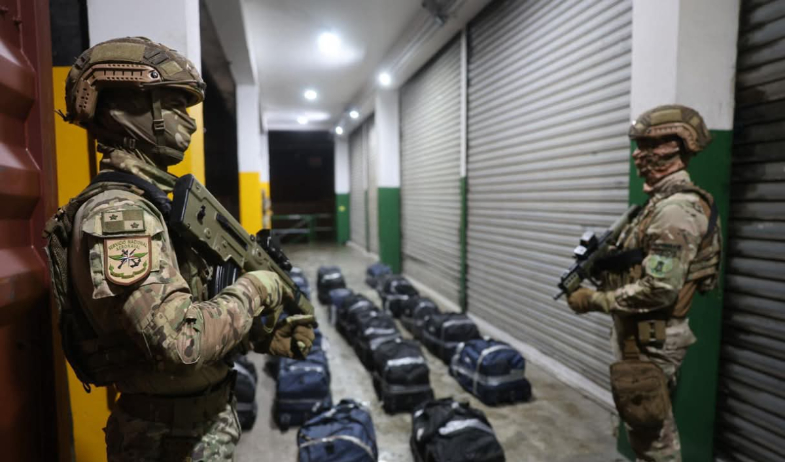Más de mil paquetes de droga incautados en puerto de Colón 