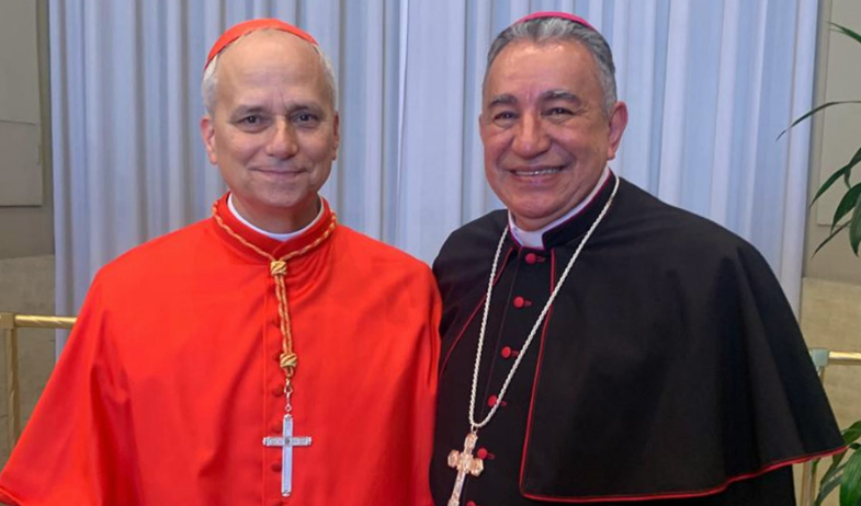 ¡El nuevo papa es cercano a Panamá! León XIV y su vieja amistad con monseñor Ulloa 
