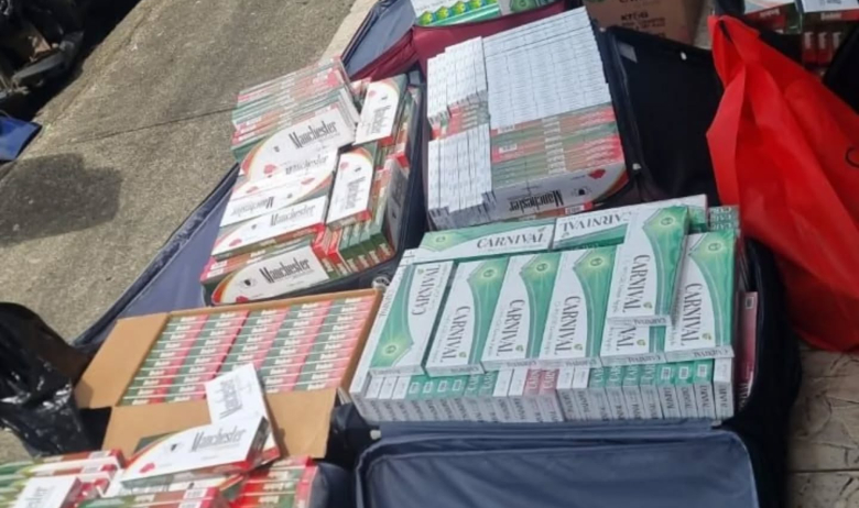 Retienen más de 15 mil unidades de cigarrillos de presunto contrabando en  Colón 