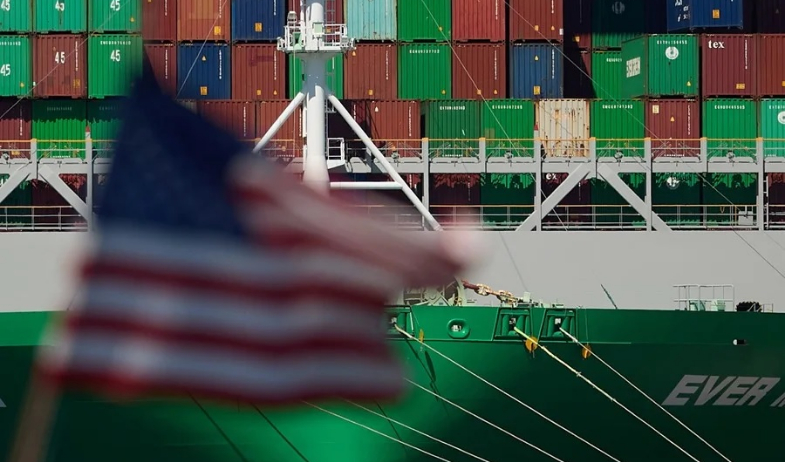 La tregua arancelaria con China no despeja la crisis en el puerto más grande de EE.UU. 