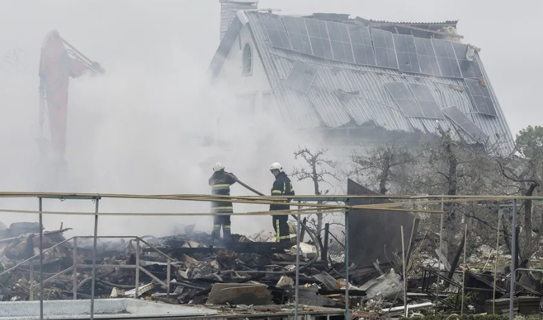 Rusia lanza el tercer ataque masivo consecutivo sobre Ucrania con nueve misiles y 355 drones 