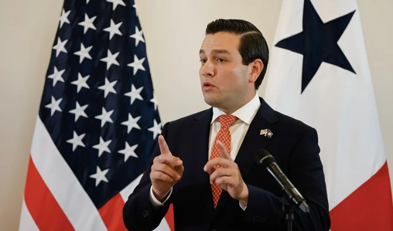 El embajador dice que EE.UU. acordó con Panamá analizar la exención del pago a los buques militares 