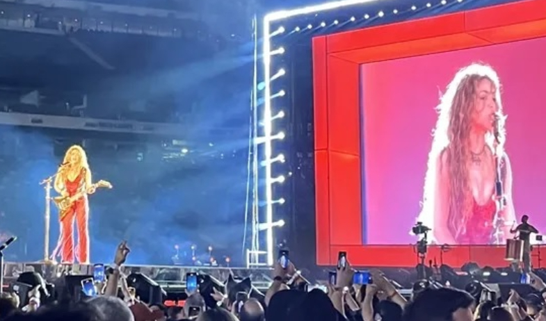Shakira aplaza su concierto en Los Ángeles por las protestas contra las redadas de inmigrantes 