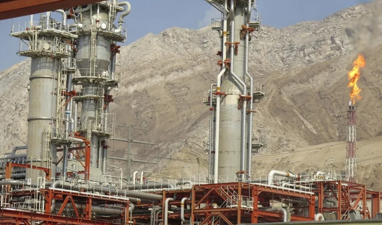 Israel ataca una importante refinería de gas iraní en el golfo Pérsico 