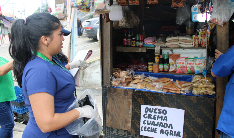 San Miguelito: Decomisan productos lácteos importados que no cumplen con la ley  