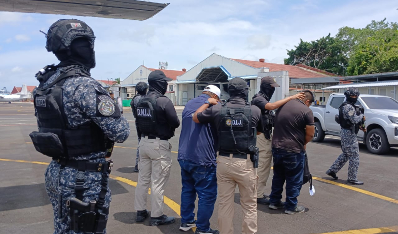 Trasladan a los dirigentes Francisco Smith y Gilberto Guerra desde Bocas del Toro hacia la Nueva Joya  