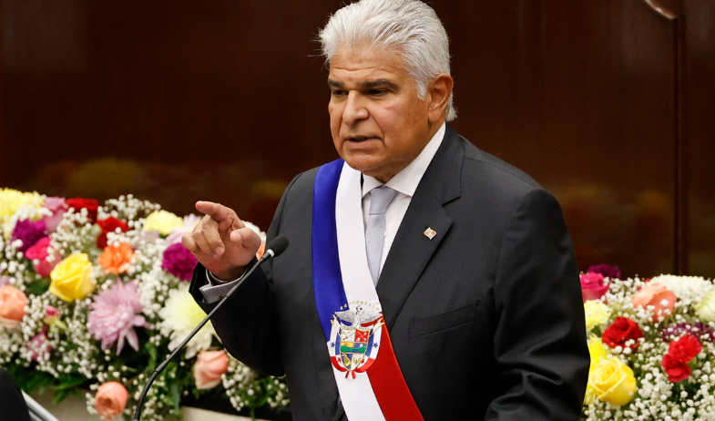 Panamá afirma que recupera la confianza internacional con su salida de la lista de la UE 