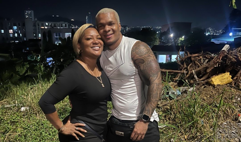 Hermana de Chamaco revela que exparejas del artista se unieron para demandar a sus padres 