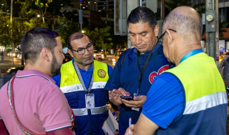 Más extranjeros son ubicados sin permisos laborales durante operativos nocturnos en ciudad de Panamá 