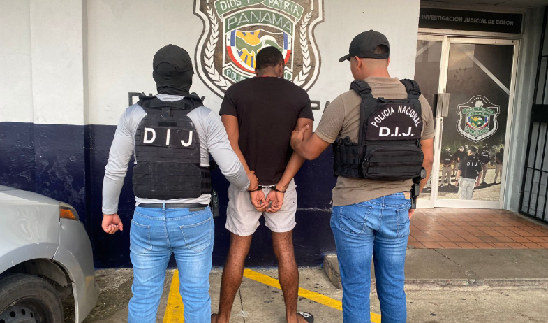 Aprehenden a menor de edad y adulto por homicidio y heridos en hecho violento en Colón 