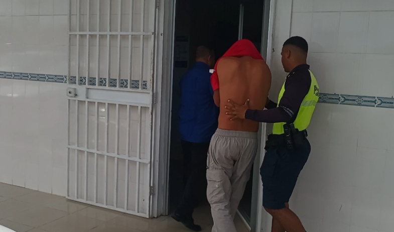 Capturan a dos sospechosos por homicidio en Atalaya 