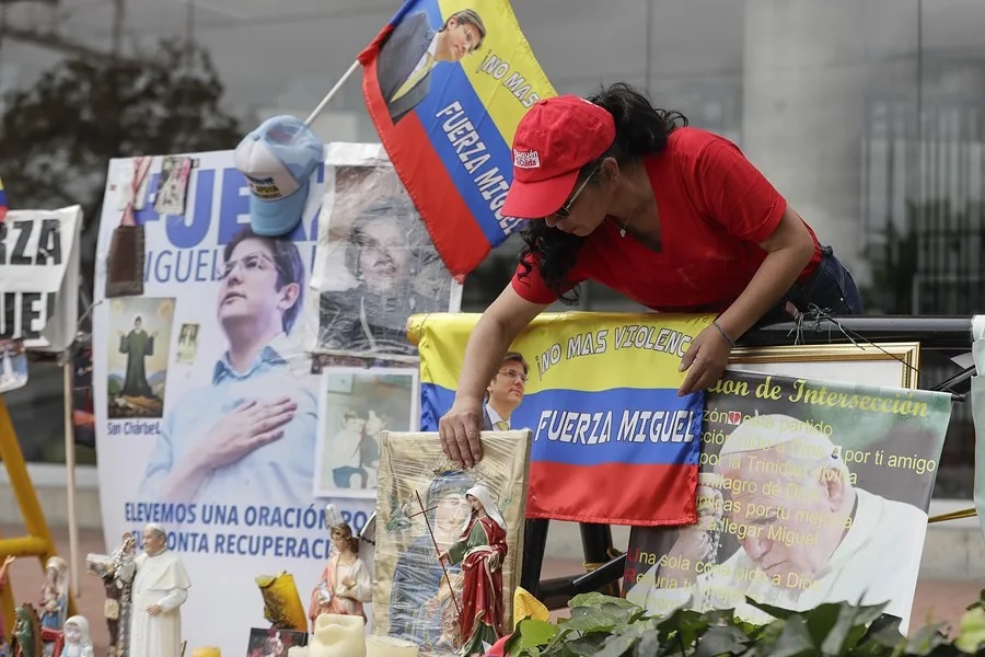Senador colombiano Uribe Turbay en 'condición crítica' por hemorragia en sistema nervioso 