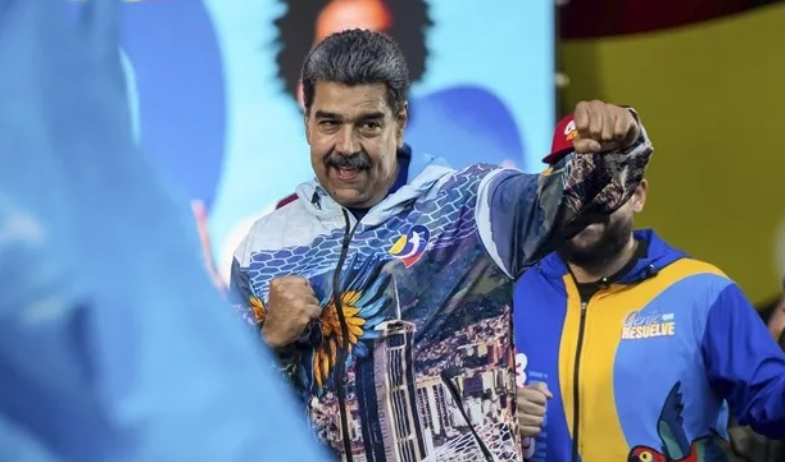 Nicolás Maduro jura que a Venezuela 'no la toca nadie' 
