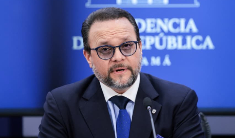 Autorizan al Ministro Moltó para que facilite y suscriba el acuerdo que permita a Chiquita reestablecer sus operaciones 