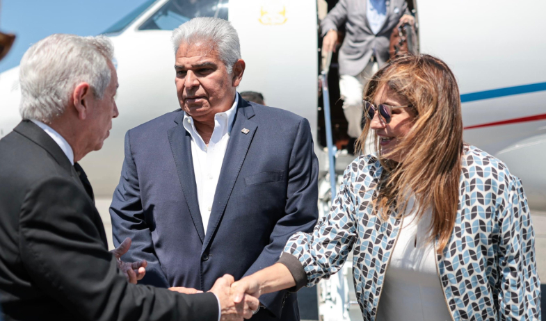Presidente Mulino llega a Nueva York para cumplir agenda en la ONU 