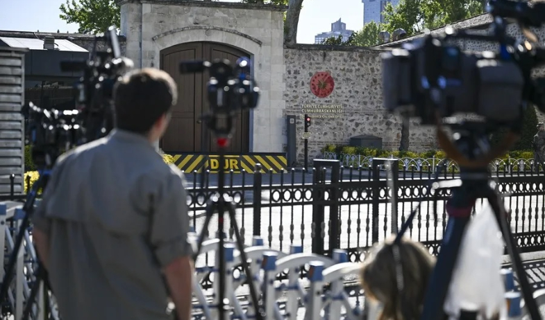 EE.UU. planea reducir la duración de los visados a estudiantes y periodistas 