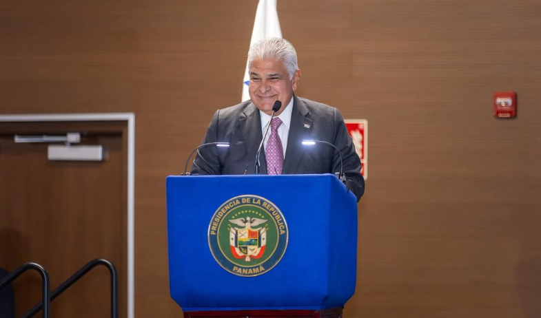 Panamá trabaja en modernizar su registro de barcos y mejorar servicio a Japón 