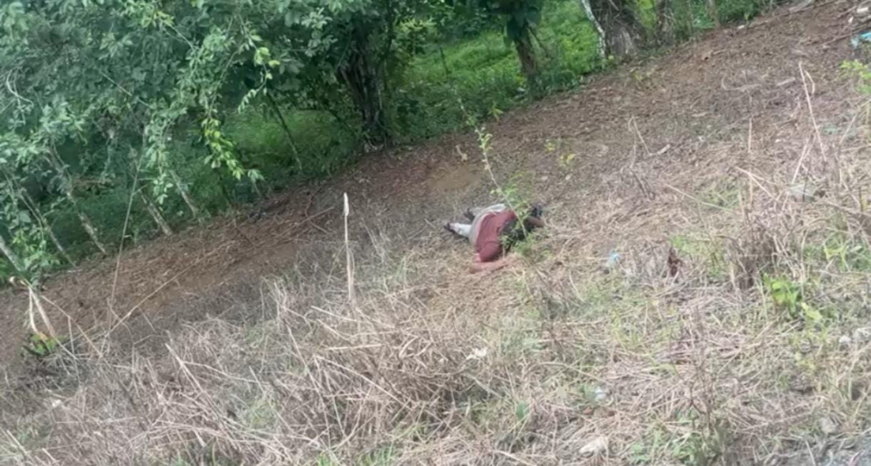 Hallan a hombre sin vida frente al cementerio de Paraíso en Colón 