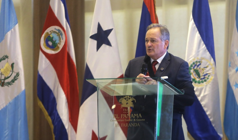 Unos 300 ambientalistas centroamericanos se reúnen en Panamá para debatir de conservación 