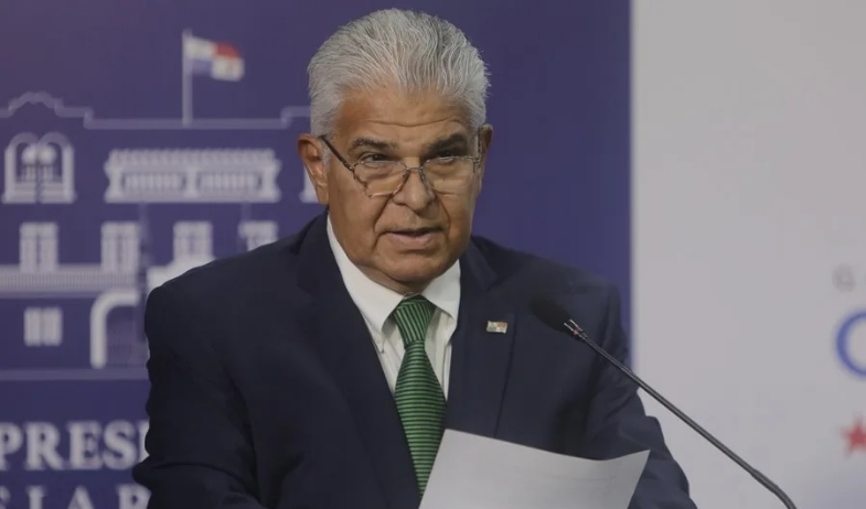 Presidente Mulino resalta orgullo nacional tras Premios Juventud en Panamá 