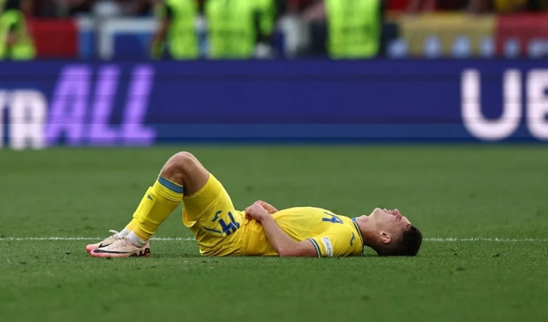 Misiles rusos destruyen la casa en Kiev del futbolista Sudakov 