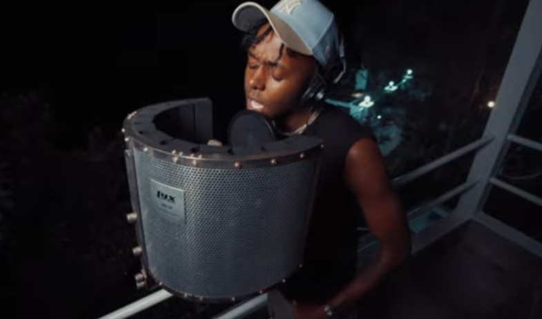 ¡'Fuiste mala conmigo mujer, nunca me quisiste'! Abraham lanza la canción 'Corazón Roto' y a la gente le está gustando el ritmo 
