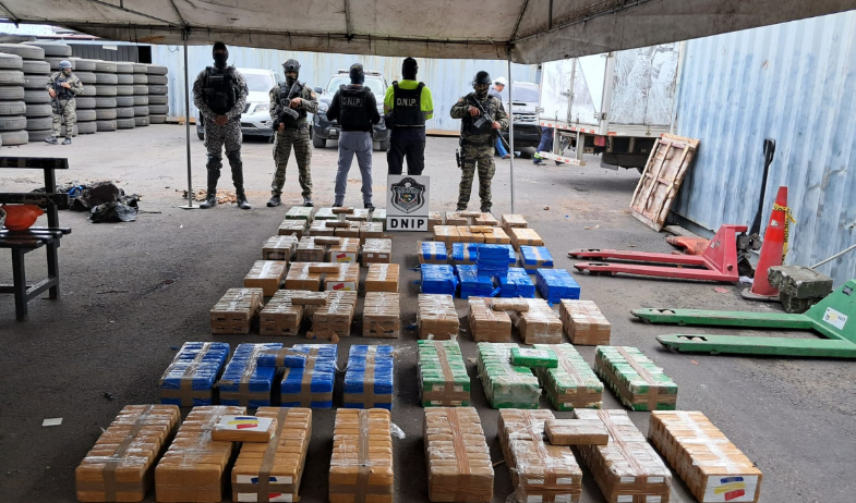 Panamá incauta 679 paquetes de droga en contenedor procedente de EEUU y con destino Suecia 