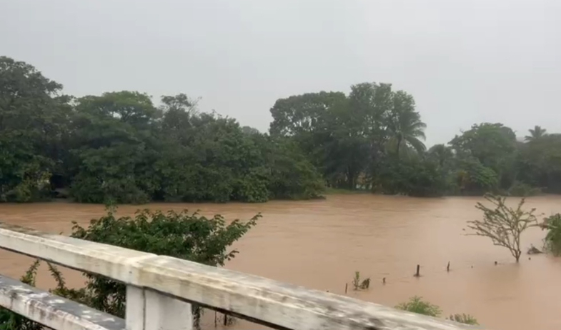 Intensas lluvias provocan desbordamiento de ríos en la región sur de Veraguas 