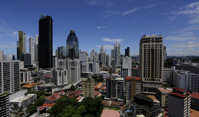 La UE deja a Panamá, Rusia y otras nueve jurisdicciones en su lista de paraísos fiscales 