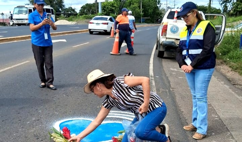 No más corazones azules en las vías, piden en Herrera  