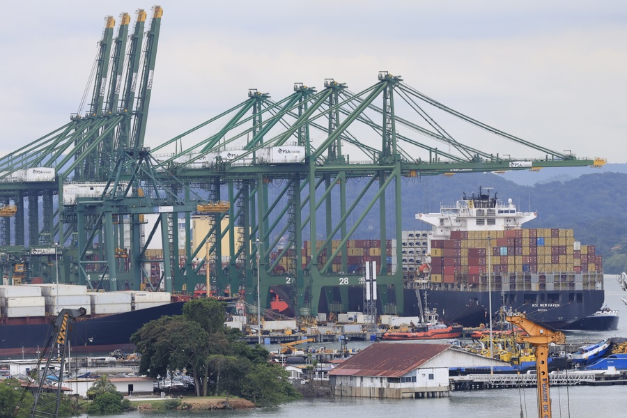 Los ingresos del Canal de Panamá crecen un 14,4 % en el 2025 y superan lo previsto 